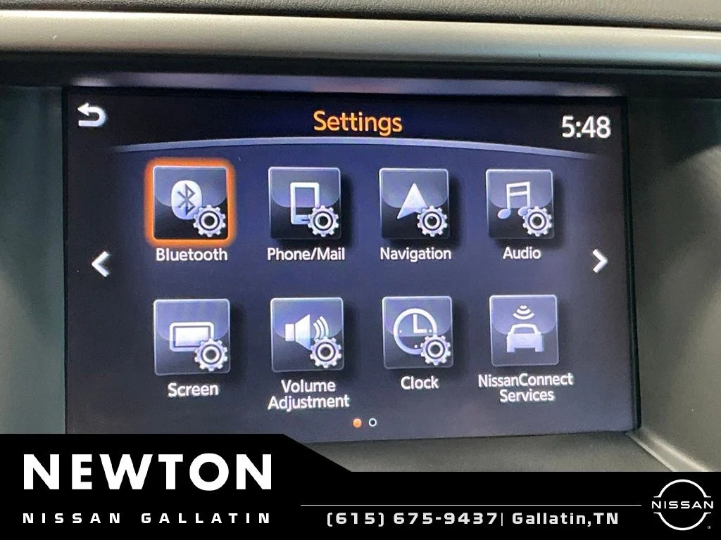 Used 2019 Pearl White Nissan Platinum image 34