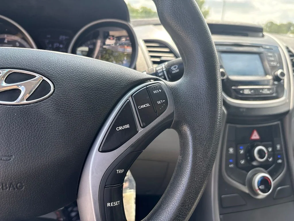 Used 2016 Blue Hyundai SE image 22