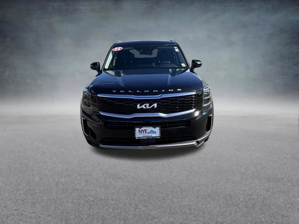 Used 2022 Black Kia EX image 9