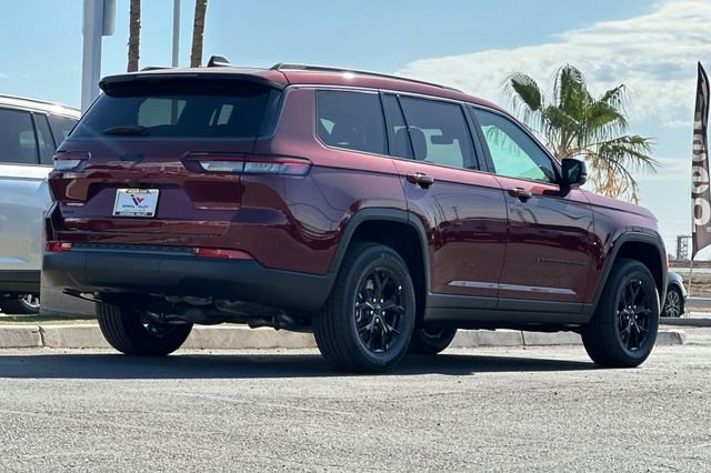 New 2026 Velvet Red Pearl-Coat Exterior Paint Jeep Laredo image 3