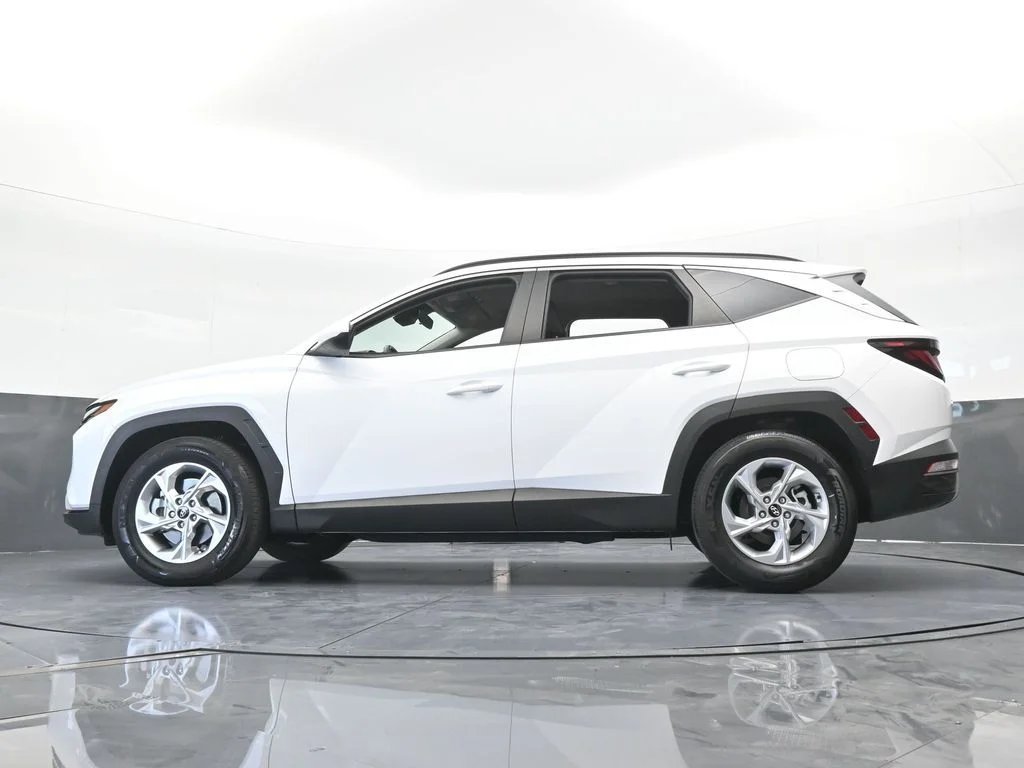 Used 2024 White Pearl Hyundai SEL image 55