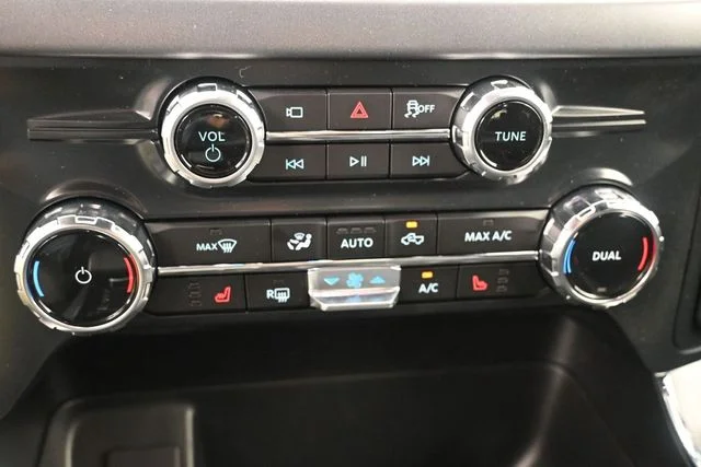 New 2026 Antimatter Blue Metallic Ford XLT image 12