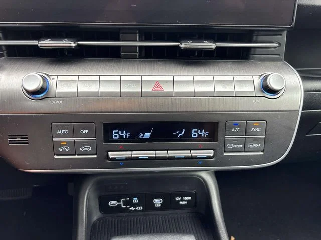 Used 2024 Blue Hyundai SEL image 22