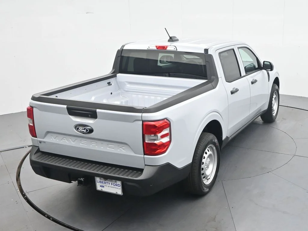 New 2026 Space White Metallic Ford XL image 33
