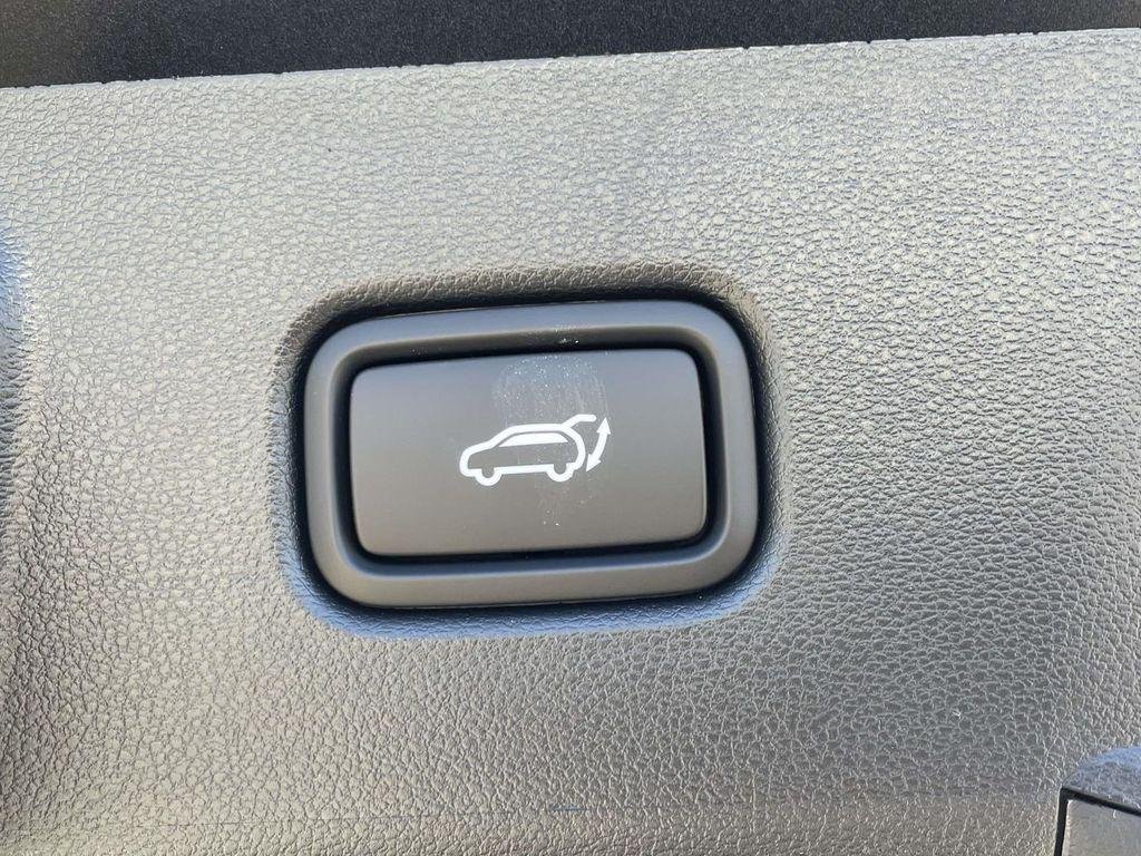 New 2026 Black Hyundai SEL AWD image 9