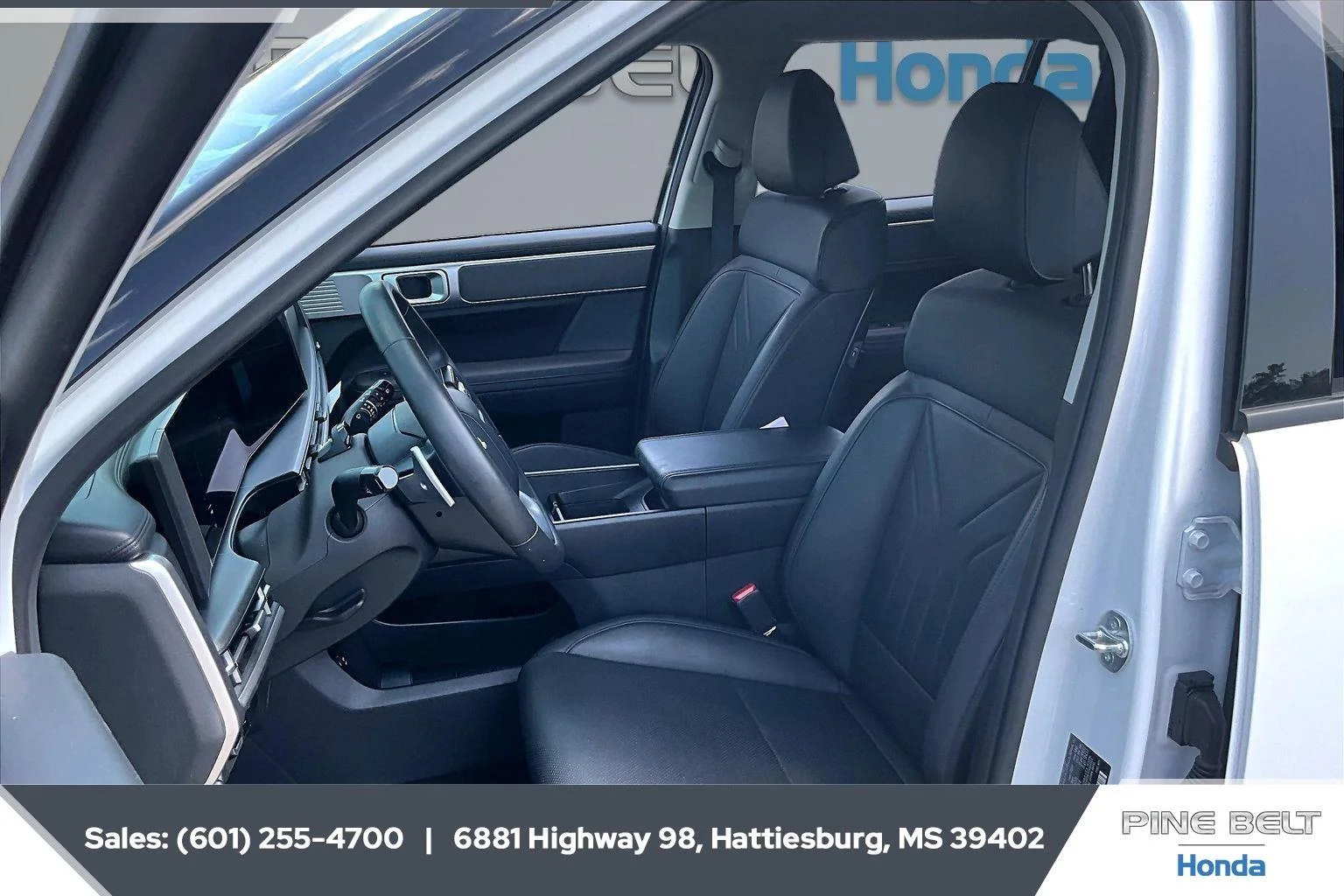Used 2025 Serenity White Hyundai SEL image 18