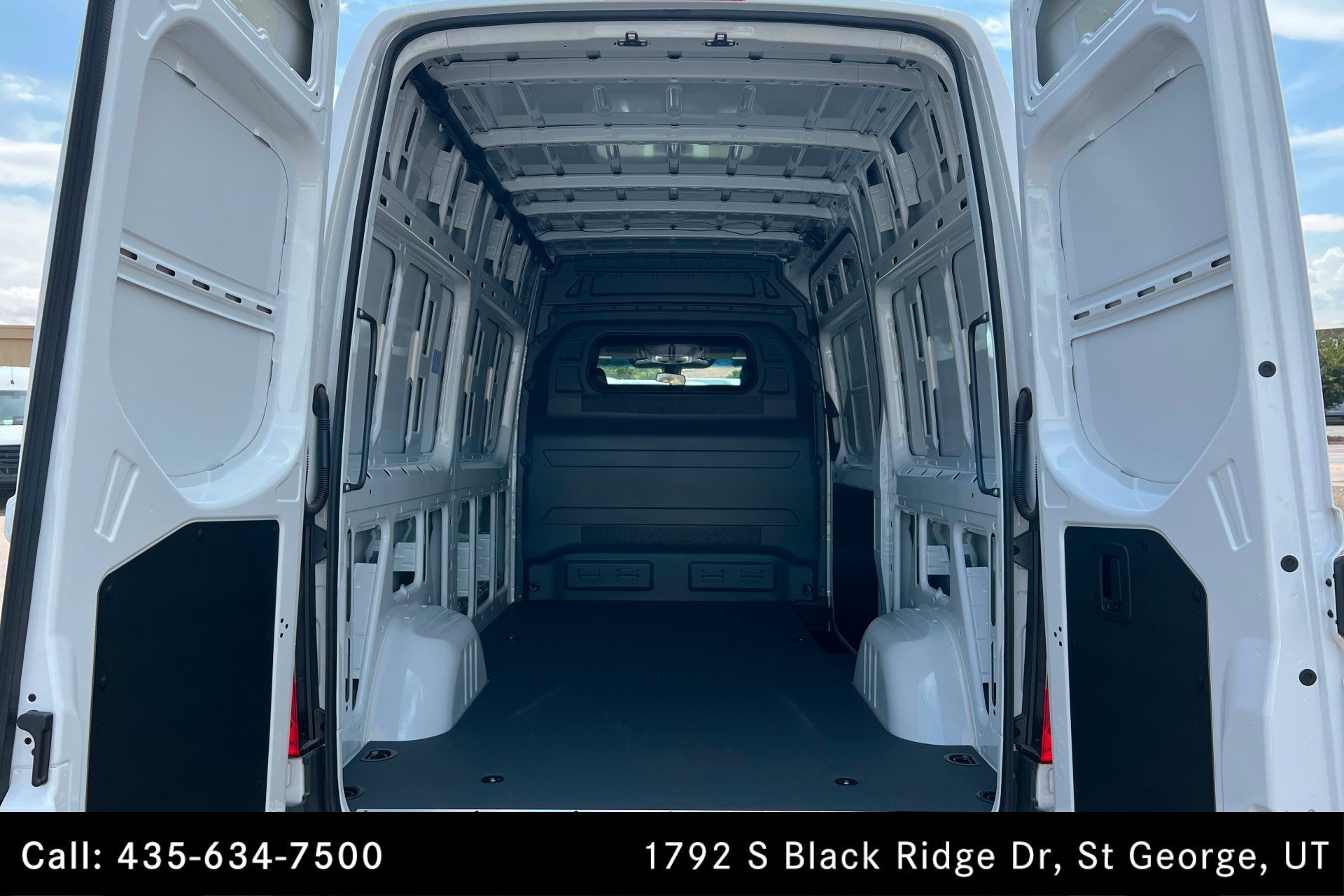 Used 2026 Arctic White Mercedes-Benz  image 15
