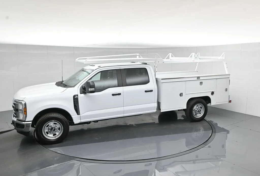 New 2026 Oxford White Ford XL image 48