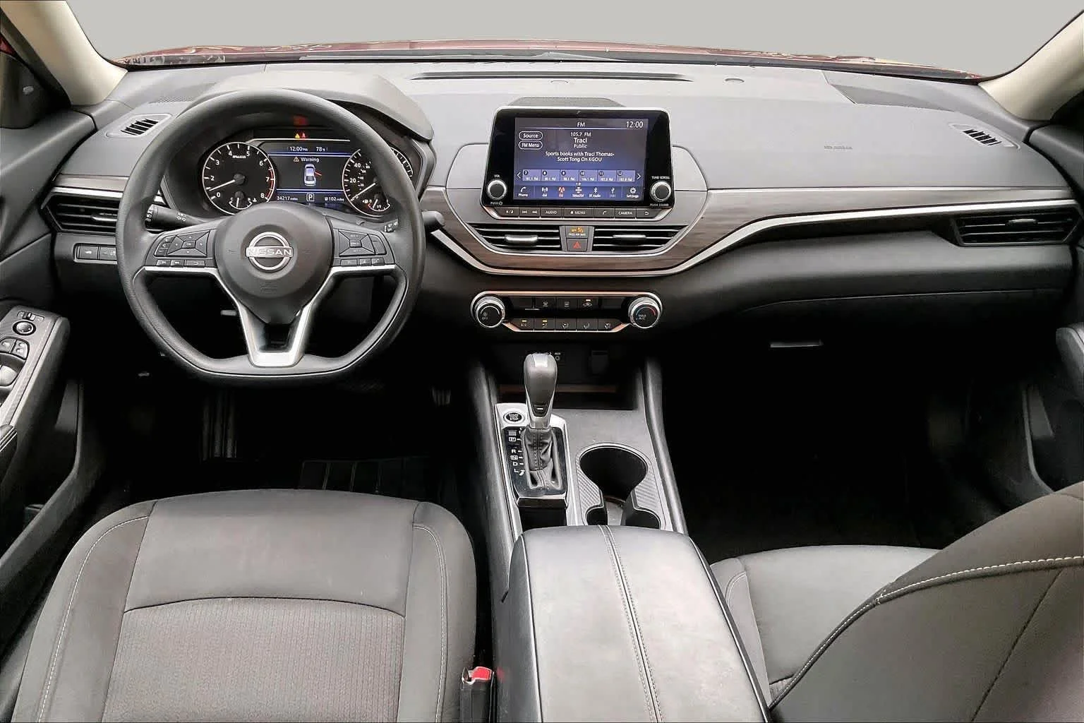 Used 2025 Scarlet Ember Nissan SV image 12