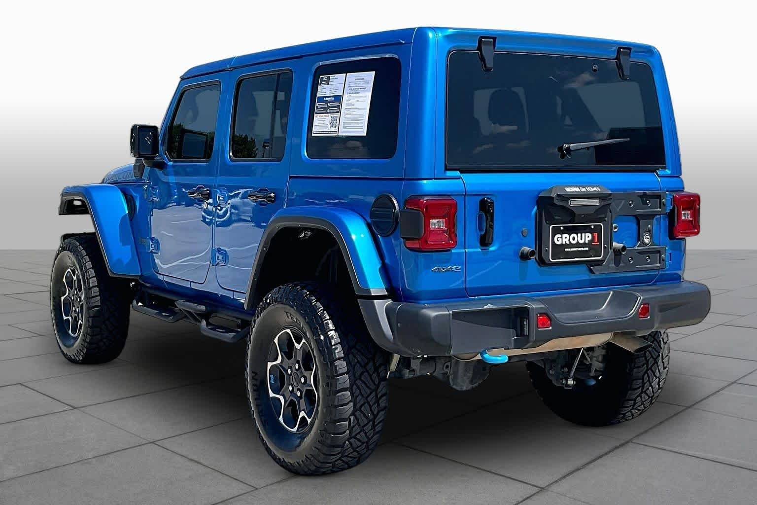 Used 2023 Hydro Blue Pearlcoat Jeep Rubicon image 12