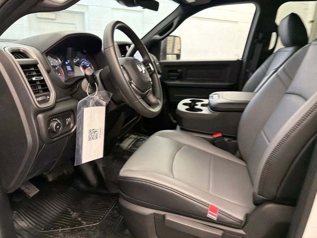 2026 RAM 3500 Chassis Tradesman - Photo 14