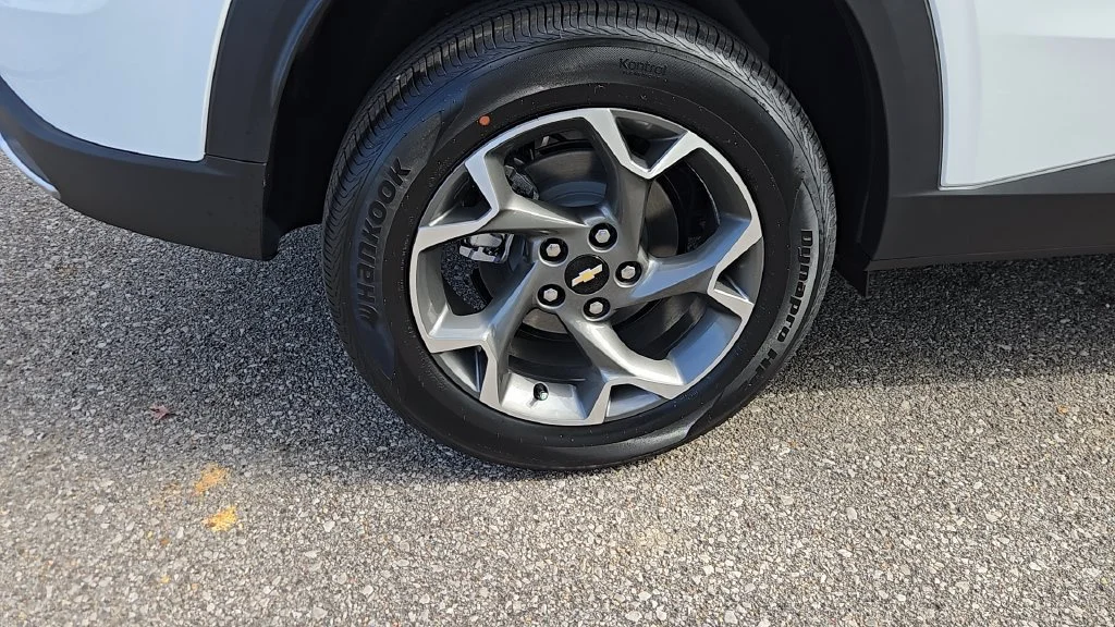 2026 Chevrolet Trax LT - Photo 35