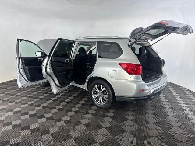 Used 2019 Silver Nissan SV image 16