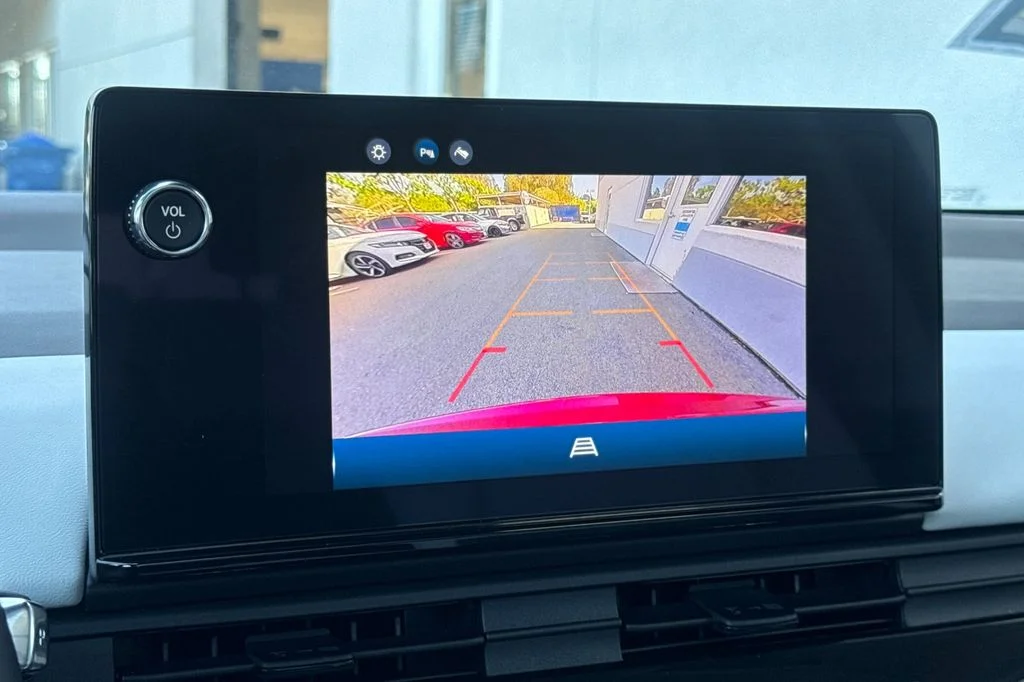 Used 2024  Honda Touring image 21