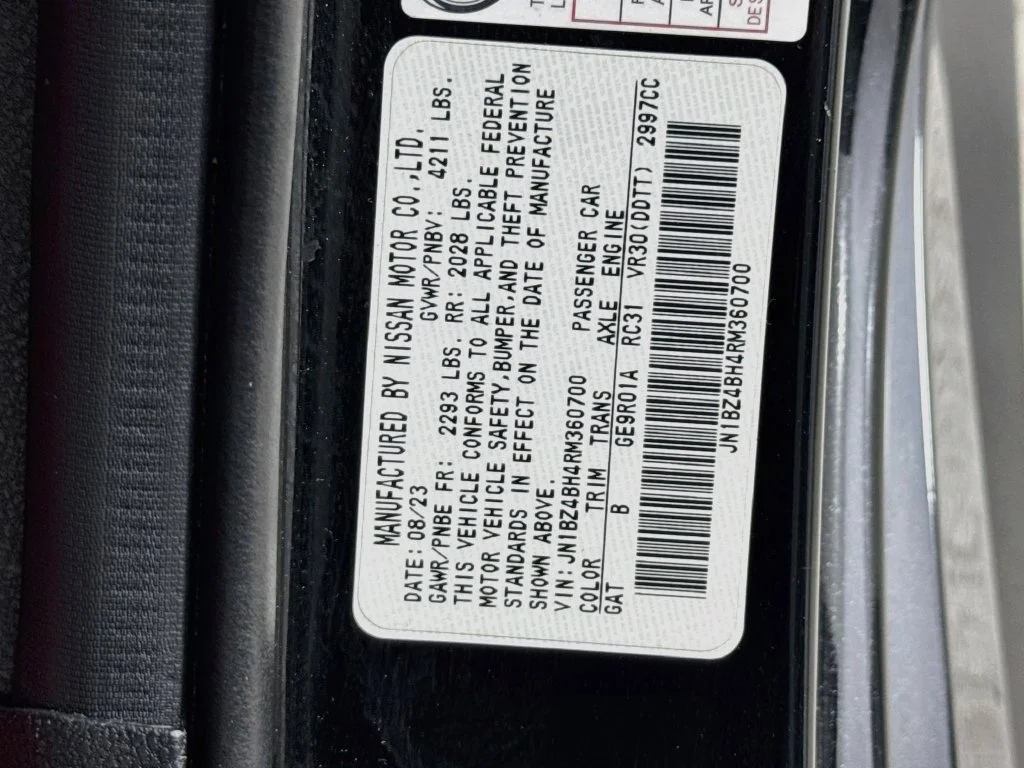 Used 2024 Black Nissan Performance image 38