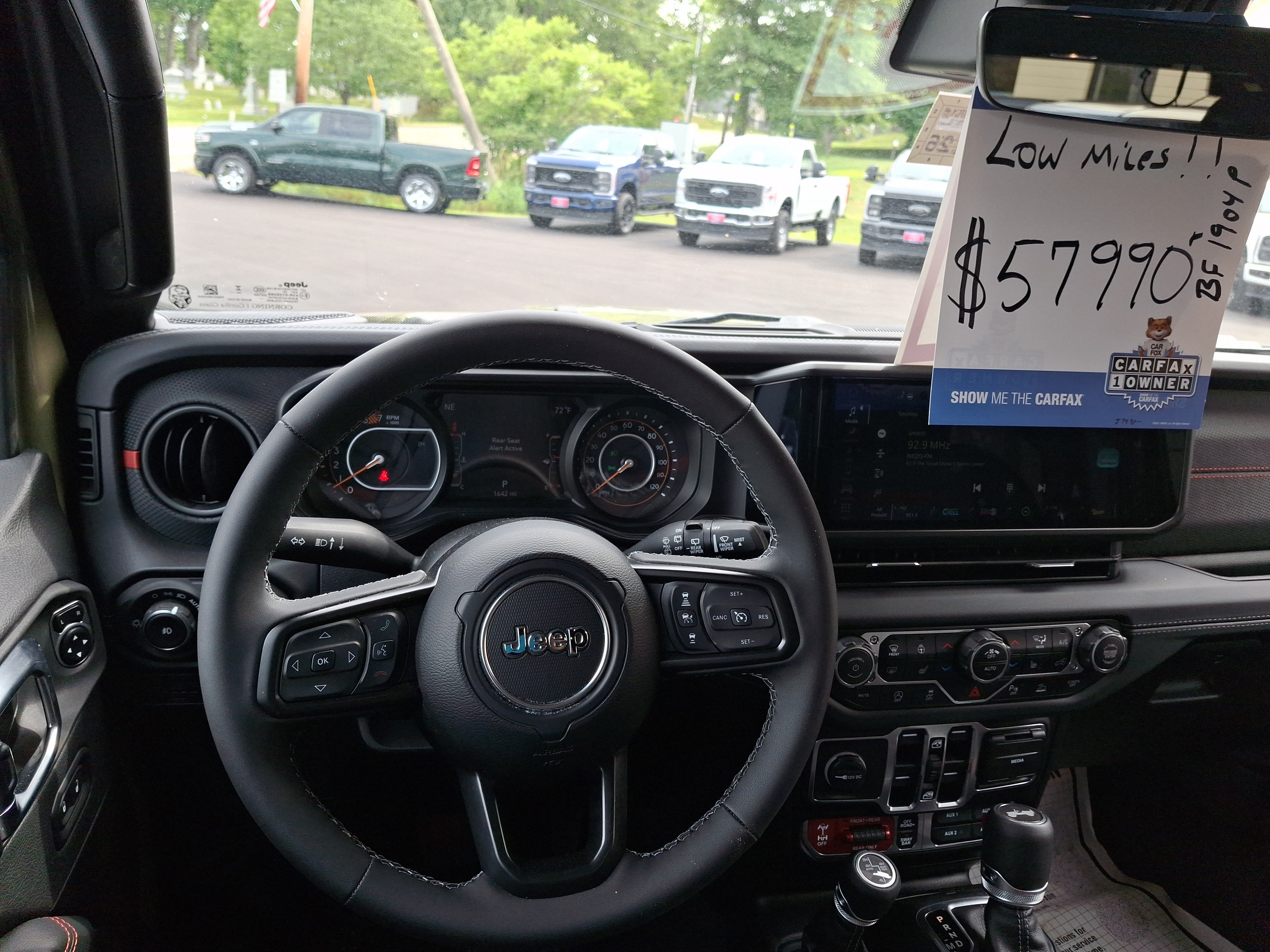 Used 2025 41 Jeep Rubicon X image 13