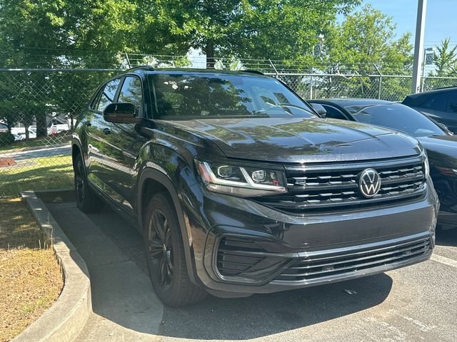 2023 Volkswagen Atlas Cross Sport 2.0T SEL R-Line Black 4MOTION's photo