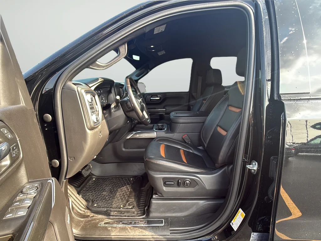 Used 2021 Black GMC AT4 image 30