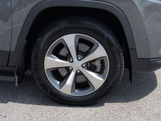 Certified Used 2021 Sting Gray Clearcoat Jeep Limited image 11