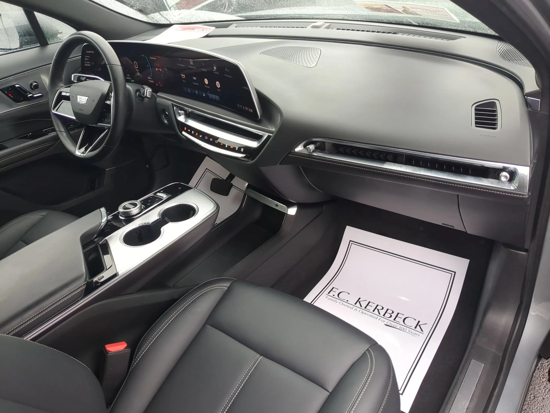 2024 Cadillac LYRIQ Tech - Photo 28
