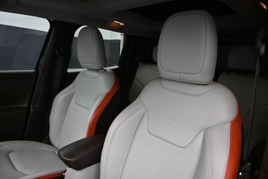 Used 2015 Jeep Renegade Limited with VIN ZACCJADT5FPB91647 for sale in Beaumont, TX