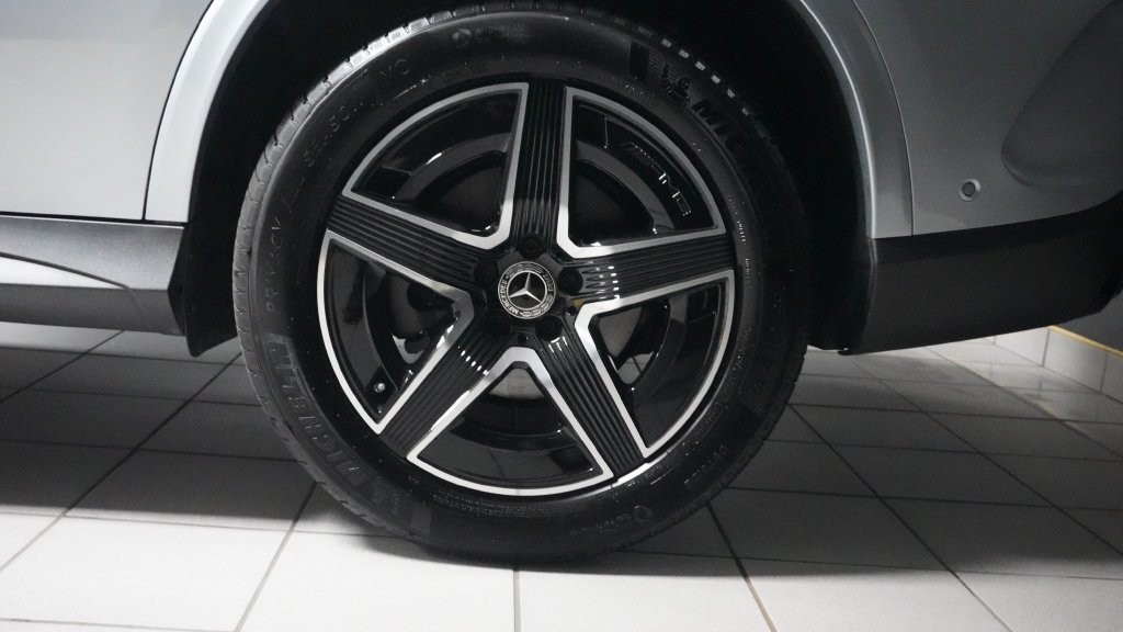 Certified Used 2026 Gray Mercedes-Benz GLC 300 image 17