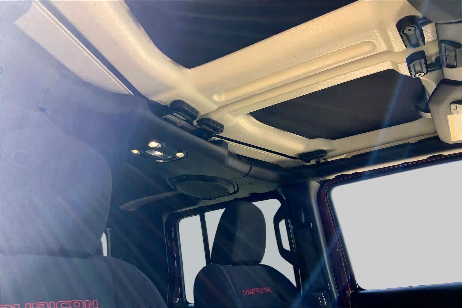 Used 2021 Snazzberry Pearlcoat Jeep Rubicon image 12