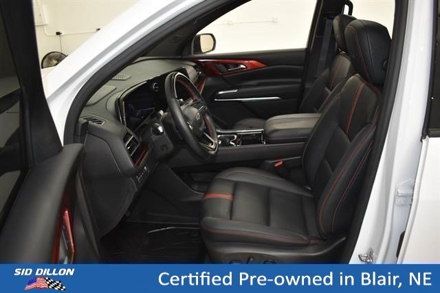 Used 2024 Summit White Chevrolet AWD RS image 8