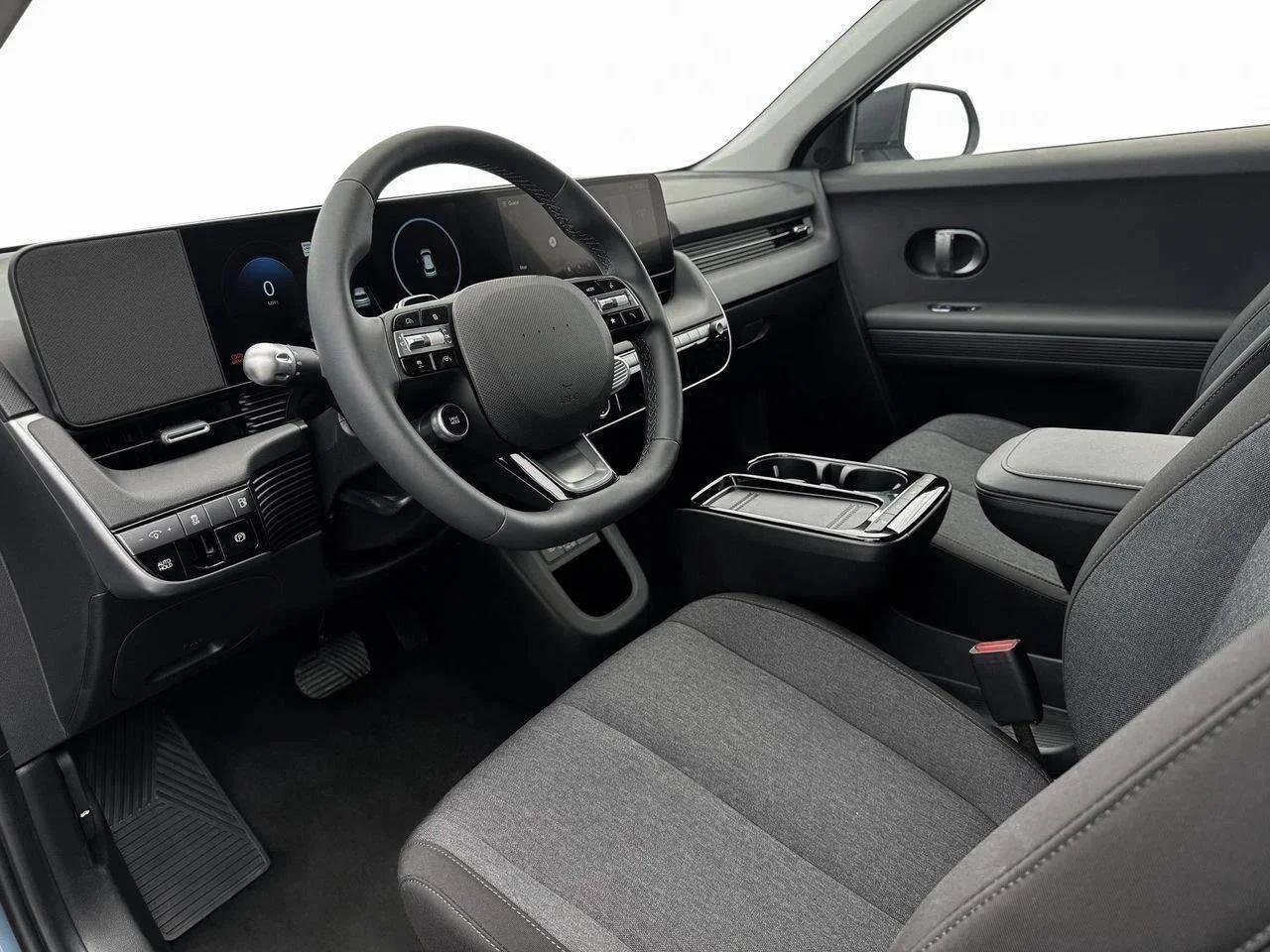 New 2025 Cyber Gray Hyundai SE image 14