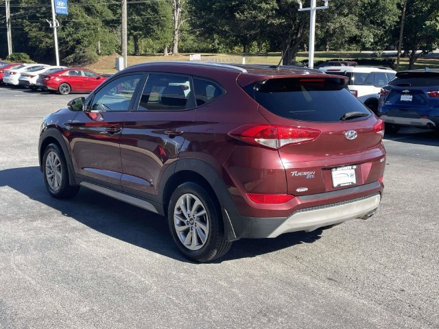 Used 2017 Ruby Hyundai Eco image 4