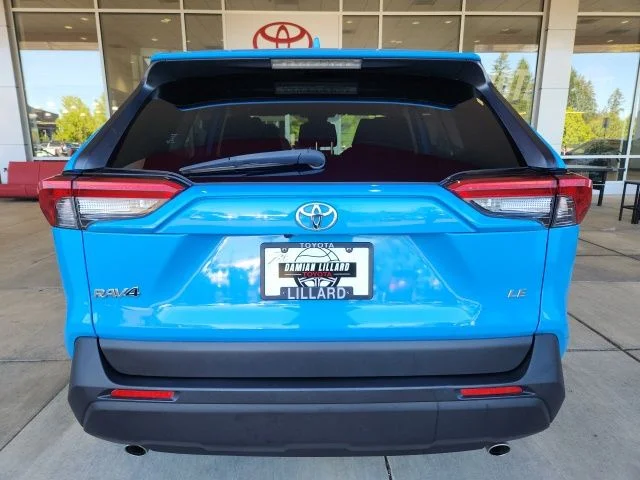 Certified Used 2020 Blue Toyota LE image 10