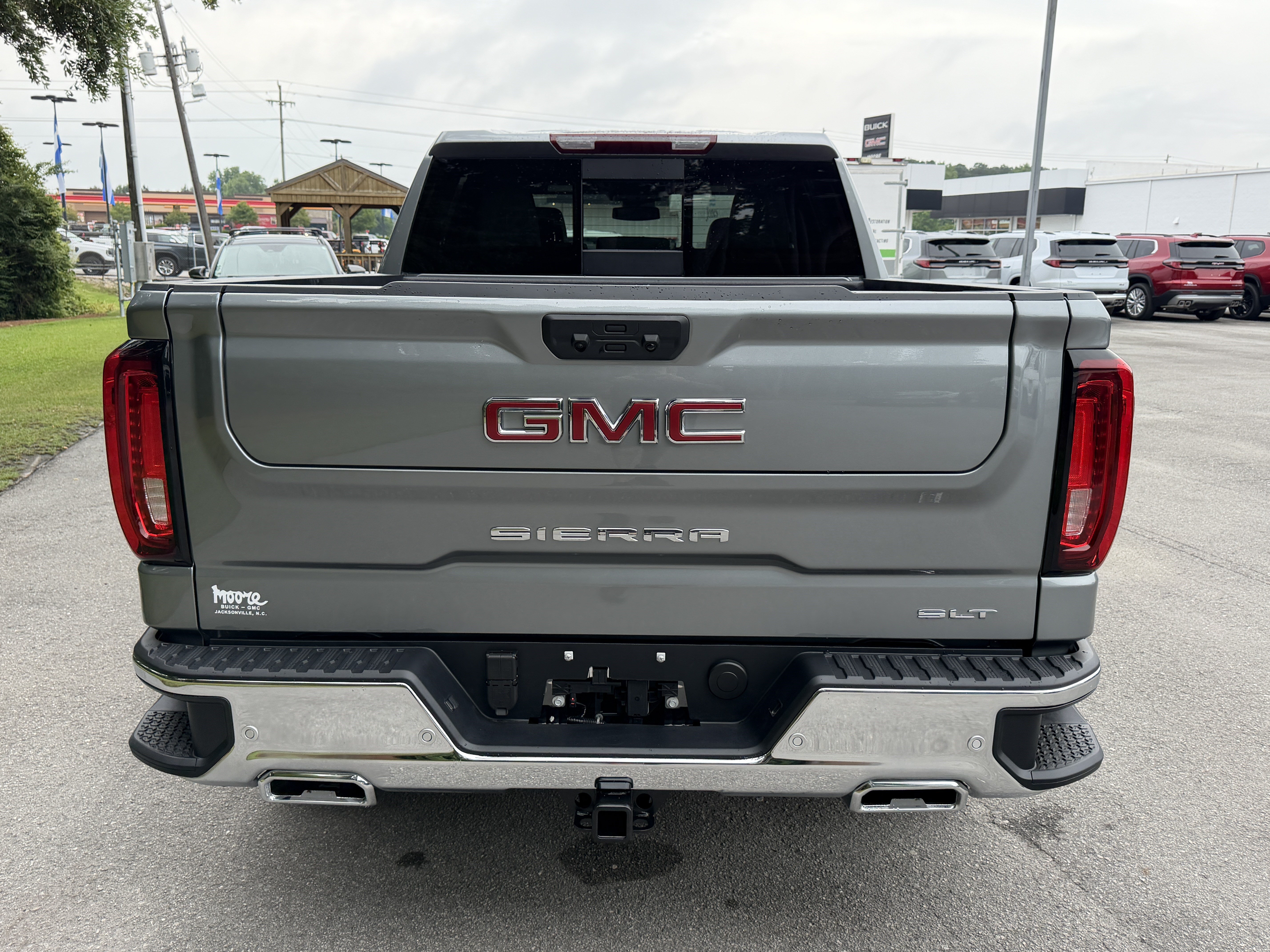 2026 GMC Sierra 1500 SLT - Photo 9
