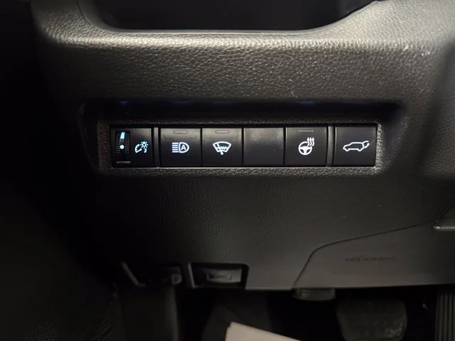 Certified Used 2019 Silver Sky Metallic Toyota XLE Premium image 20