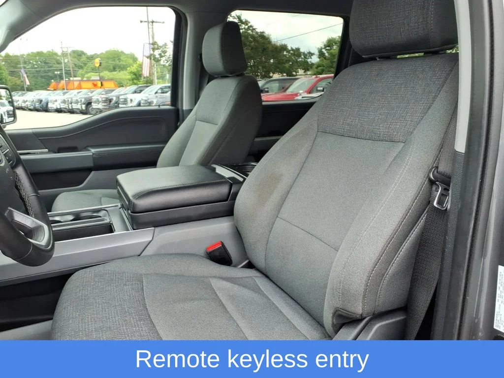 Used 2024 Gray Ford XLT image 17