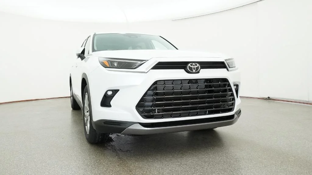 New 2026 Wind Chill Pearl Toyota Limited image 7