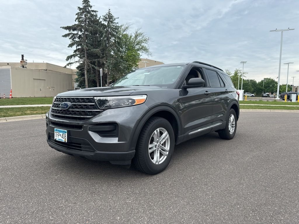 Used 2020 Gray Ford XLT image 1