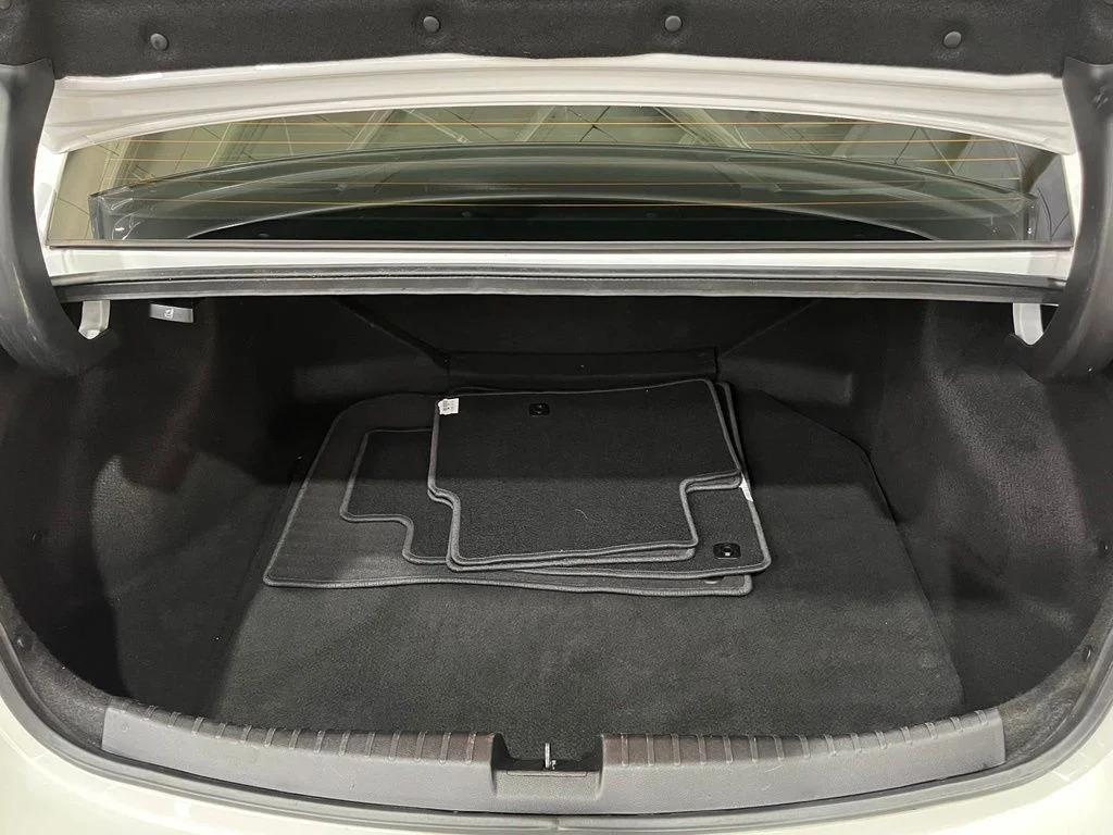 Used 2019 White Acura Technology & A-Spec Packages image 13