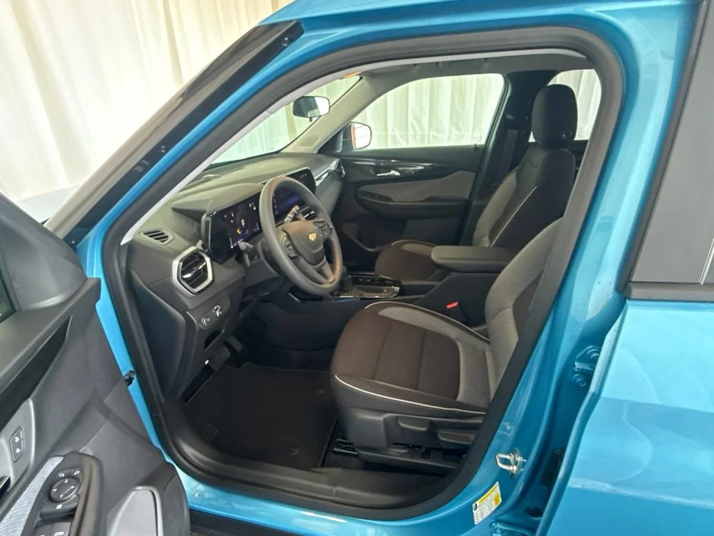 New 2026 Marina Blue Metallic Chevrolet LS image 17