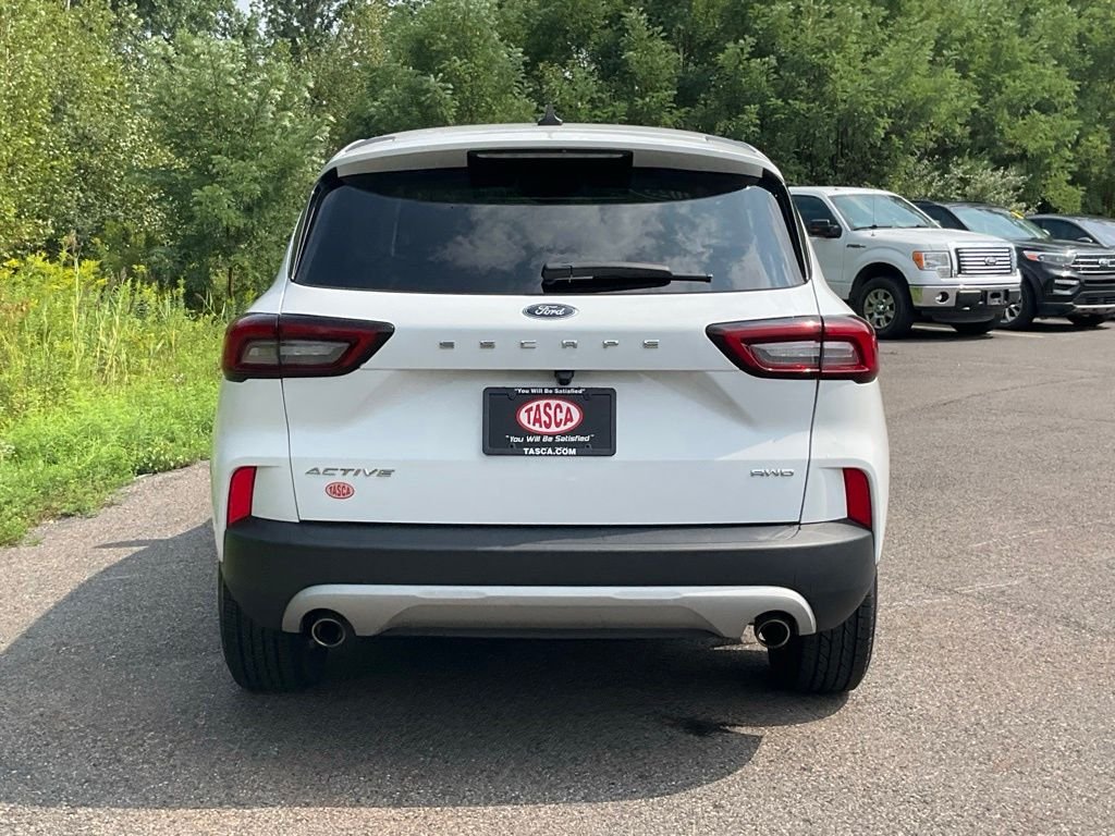 Certified Used 2025 Oxford White Ford Active image 28