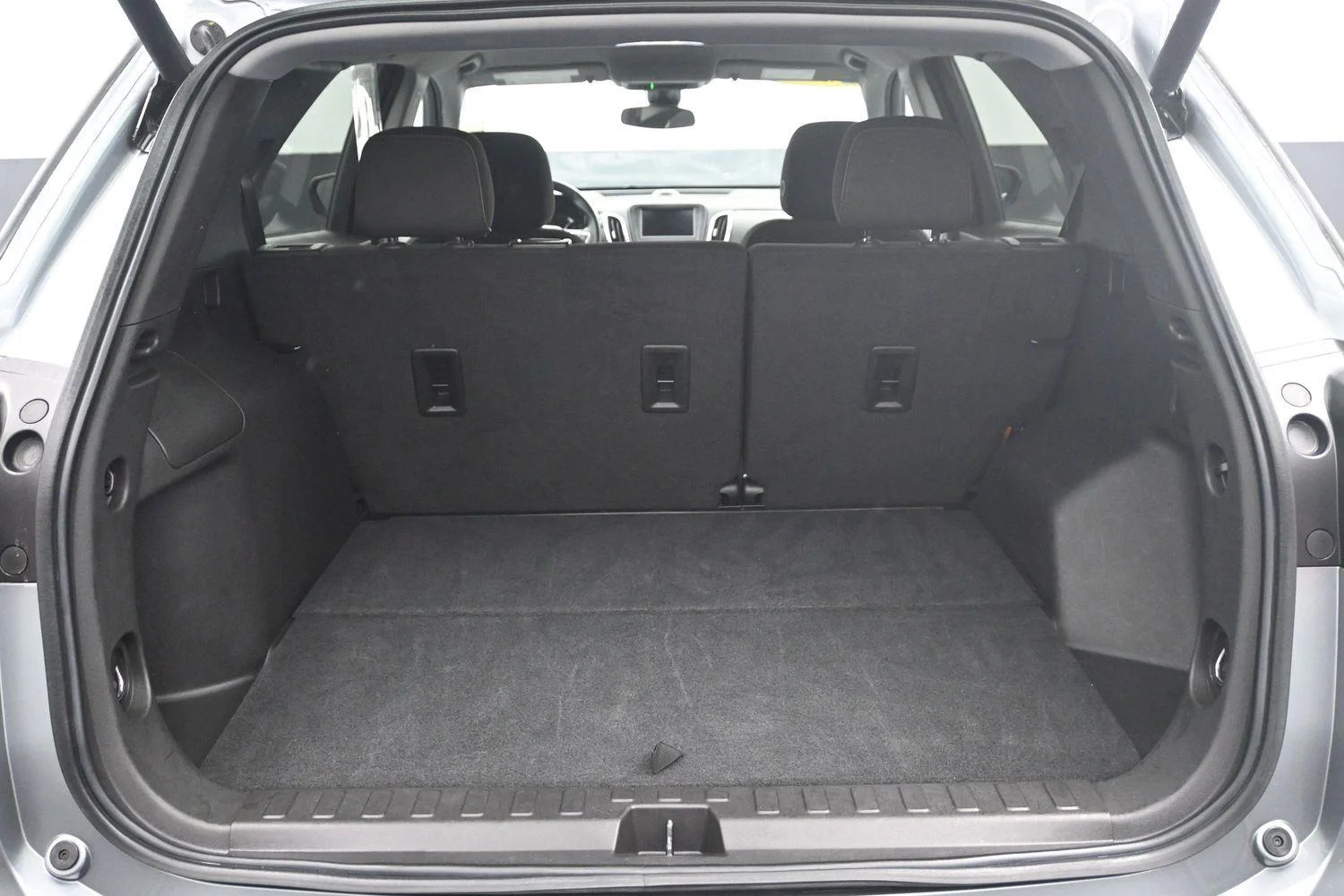 Used 2024 Sterling Gray Metallic Chevrolet LT image 16