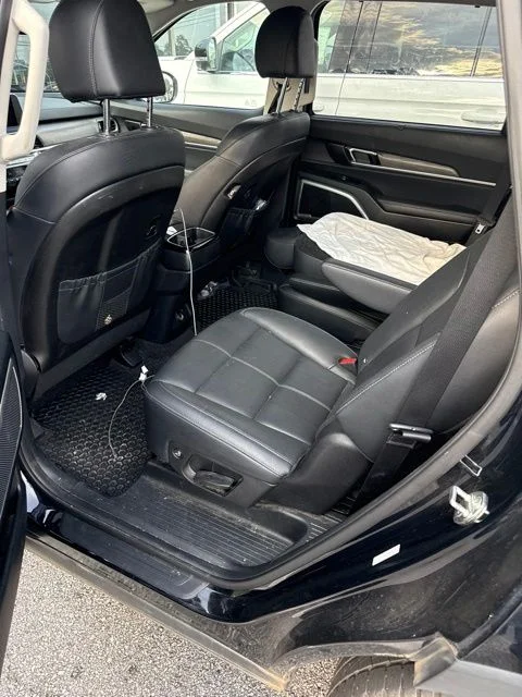 Certified Used 2022 Black Kia EX image 6
