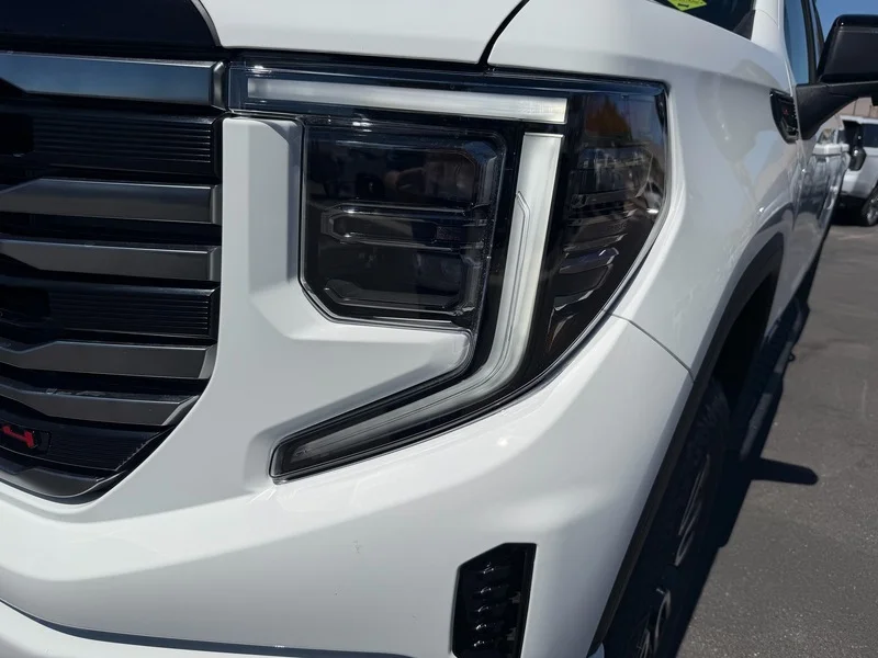 New 2026 Summit White GMC AT4 image 27