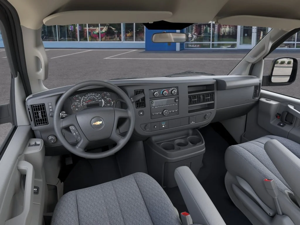 New 2026 Summit White Chevrolet 1WT image 15