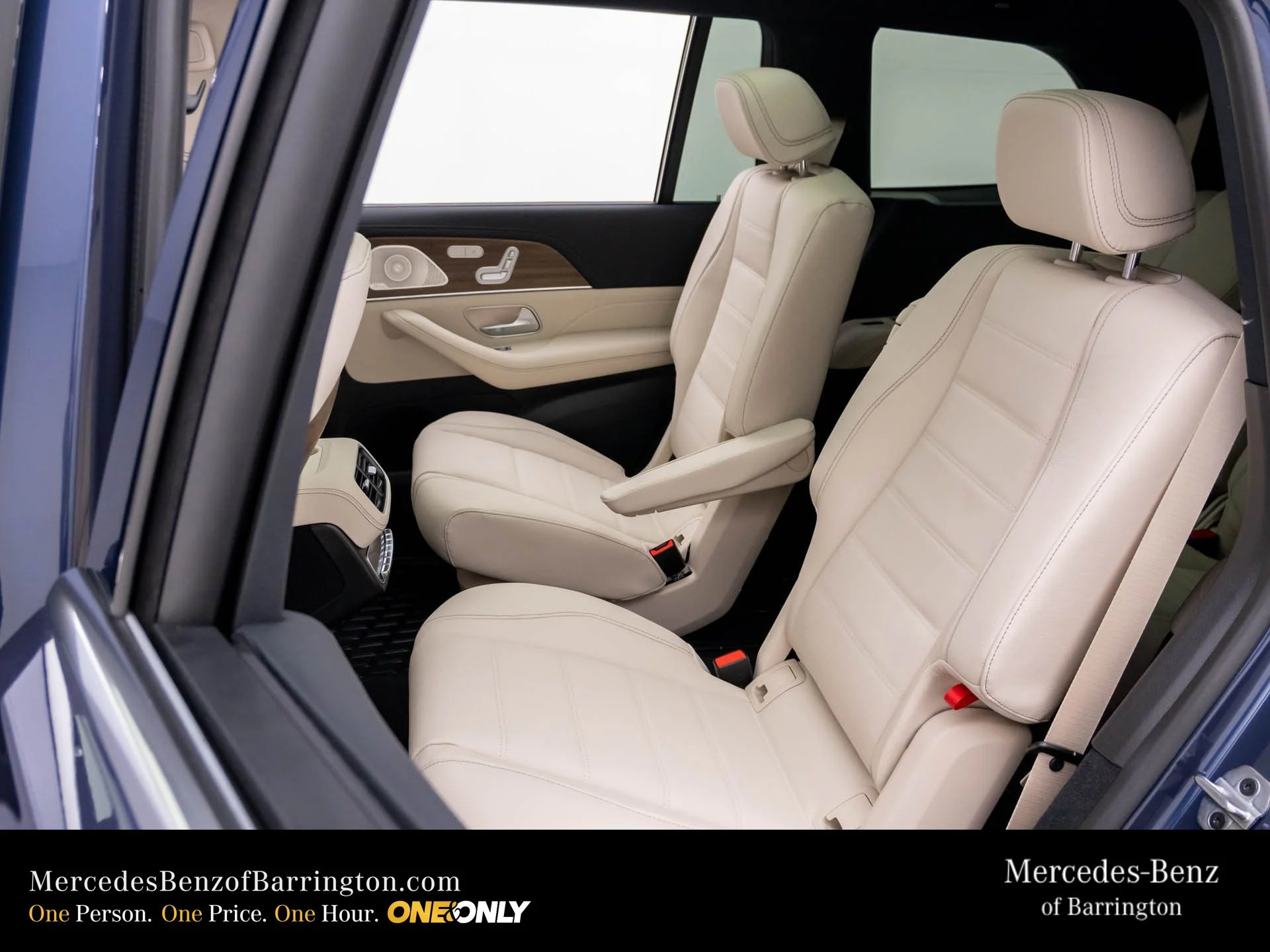 New 2026 Blue Mercedes-Benz GLS 580 image 19