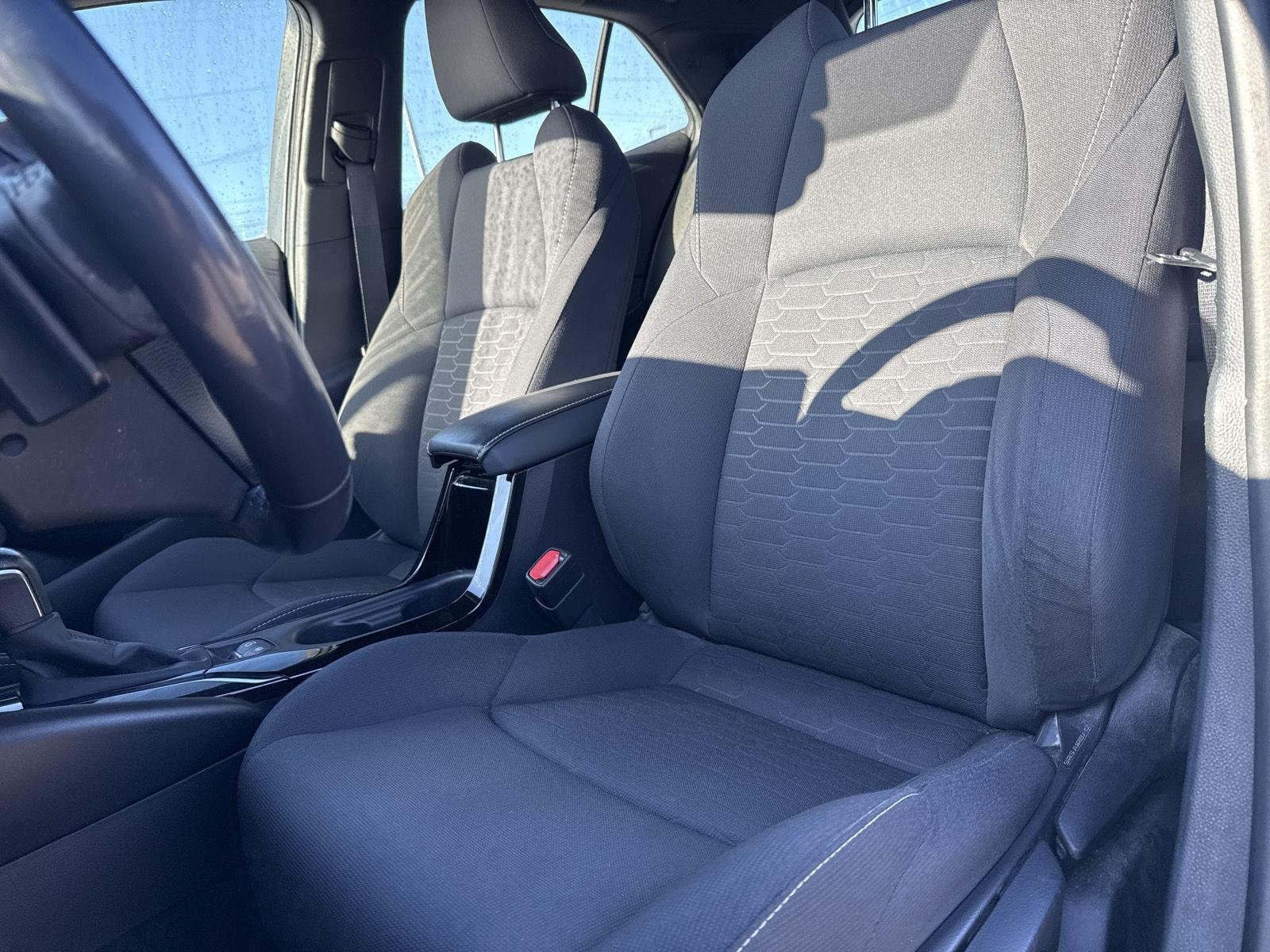 Used 2019 Classic Silver Metallic Toyota SE image 8