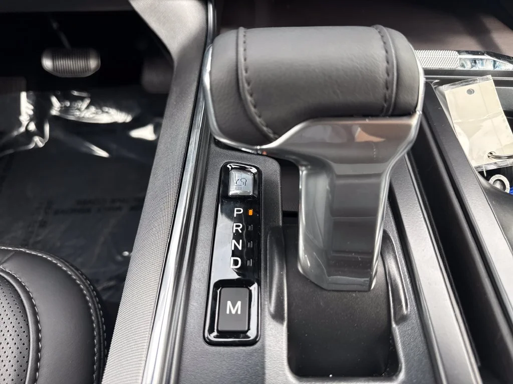 New 2026 Silver Ford Platinum image 28
