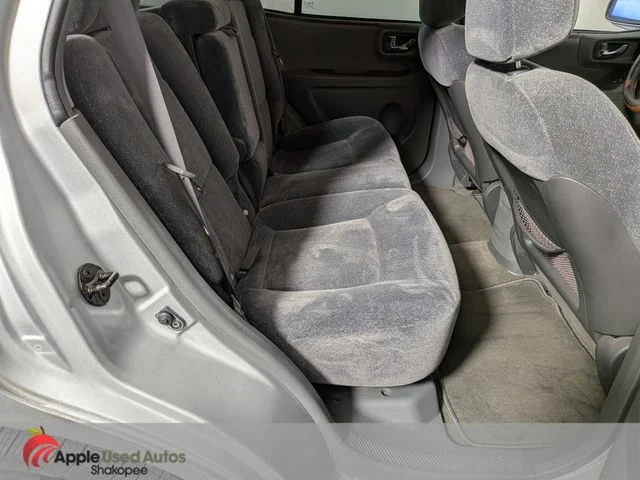 Used 2004 Silver Hyundai GLS image 29