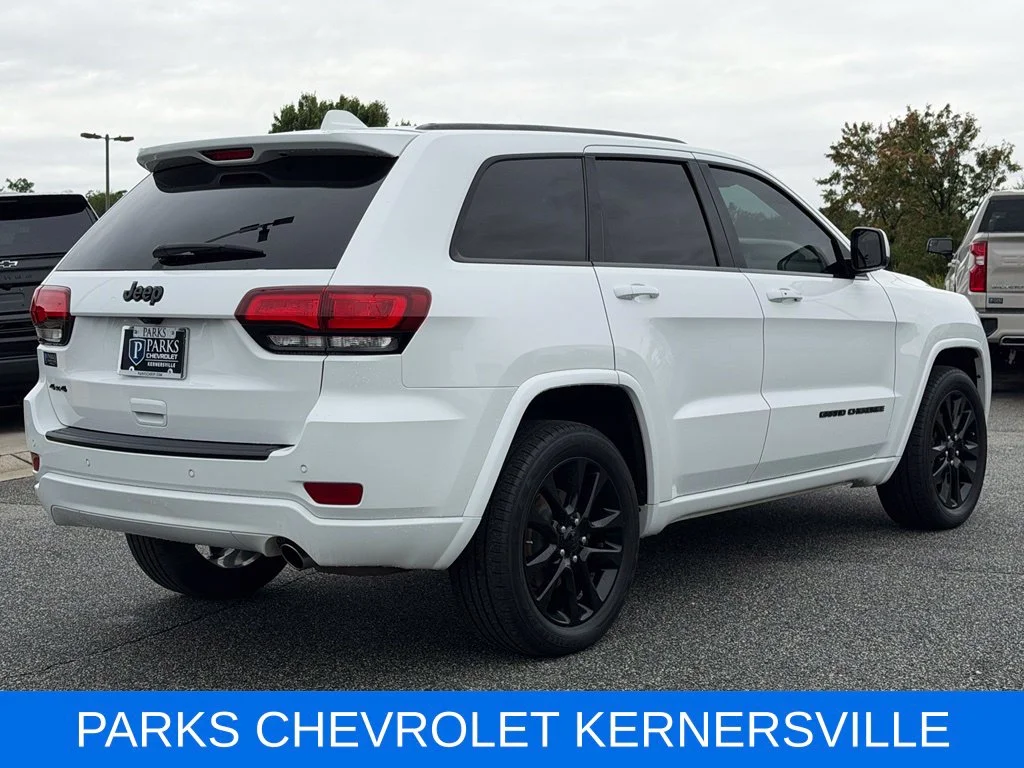 Used 2018 Jeep Grand Cherokee Altitude with VIN 1C4RJFAG1JC234599 for sale in Kernersville, NC