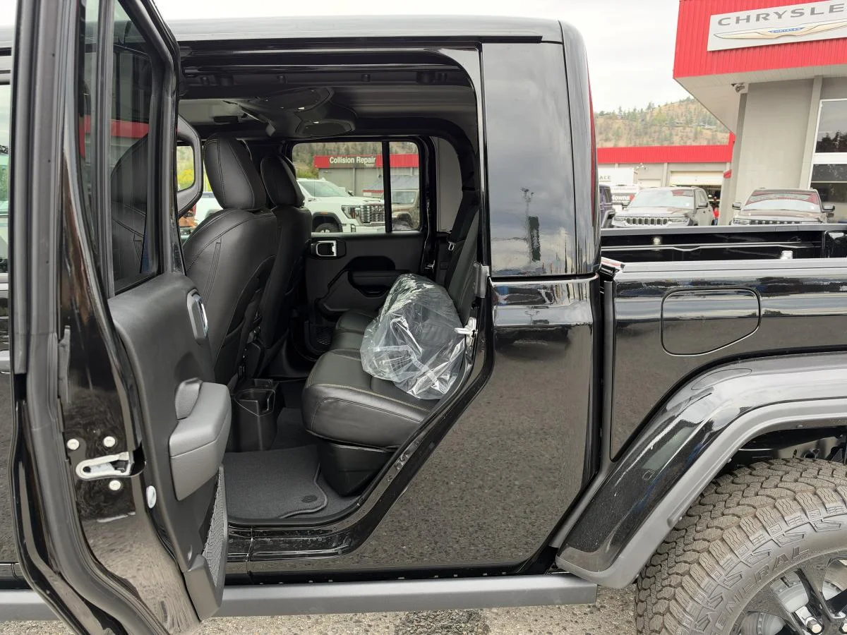New 2026 Black Jeep Nighthawk image 16
