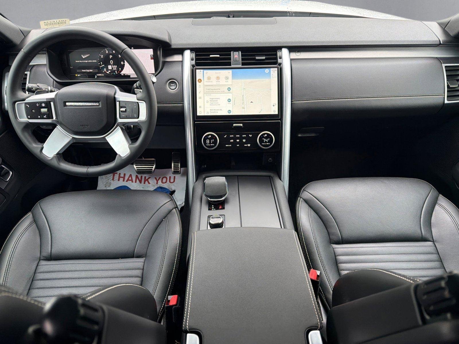 Used 2024 Fuji White Land Rover Dynamic SE image 3